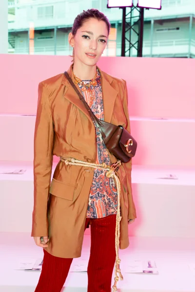 Look 1